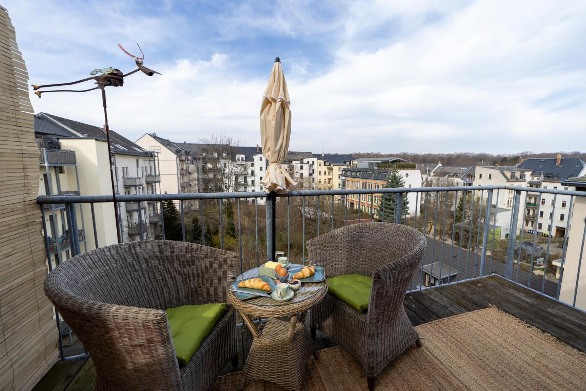 Schlossberg-Domizil Mit Weitblick - Arbeitsplatz, Balkon, Netflix, Badewanne & Yogamatte Chemnitz Esterno foto